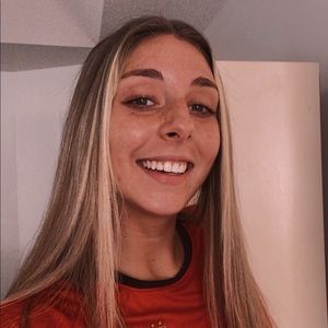 Meet your Posher, Lydia